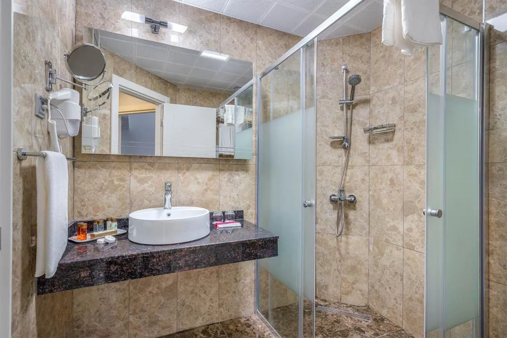 Room TWO BEDROOMS ONE BATHROOM Room, Green Max Hotel, Antalya