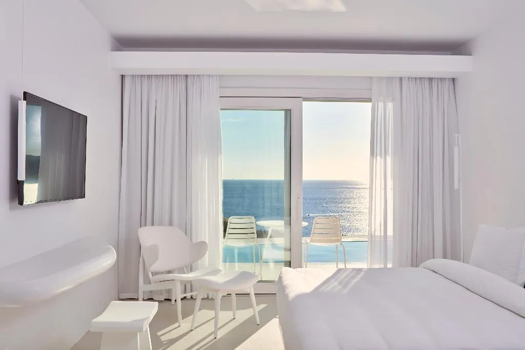 Double or Twin SUPERIOR WITH PRIVATE POOL Room, Myconian Imperial - Leading Hotels of the World, Mykonos