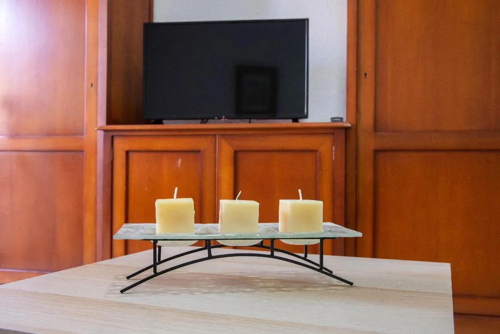 APARTMENT THREE BEDROOMS TWO BATHROOMS Room, Apartamentos Maja Beach, Costa Blanca