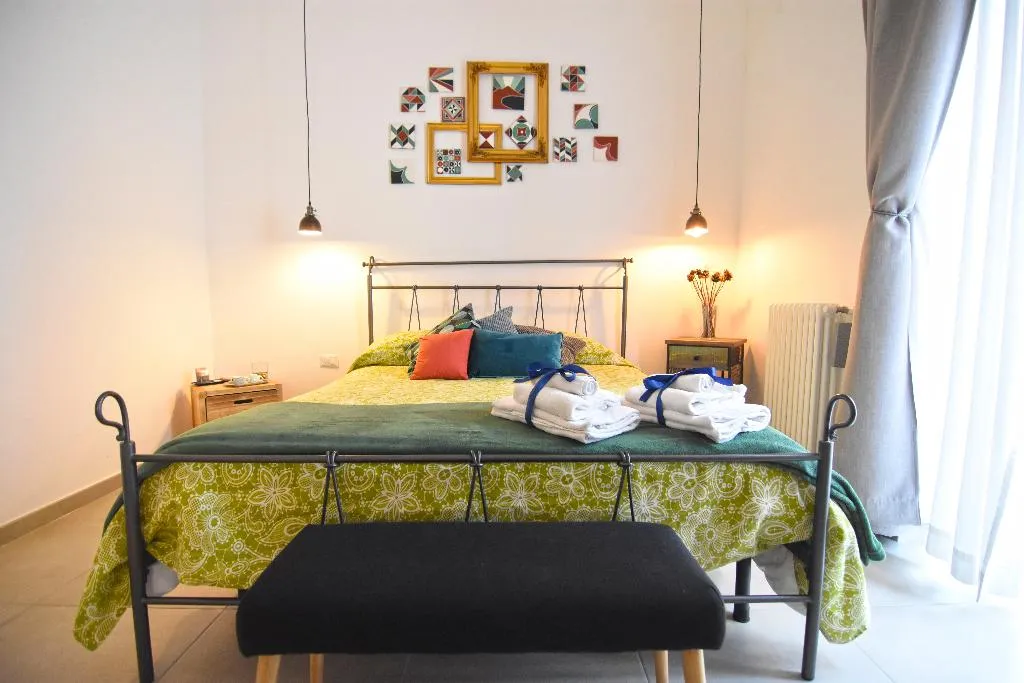 DOUBLE SUPERIOR WITH AIR CONDITIONING Room, B&B Crianza, Naples