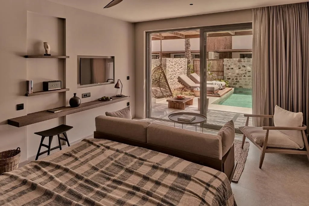 SUITE WITH PRIVATE POOL Room, Theros All Suite Hotel, Kos