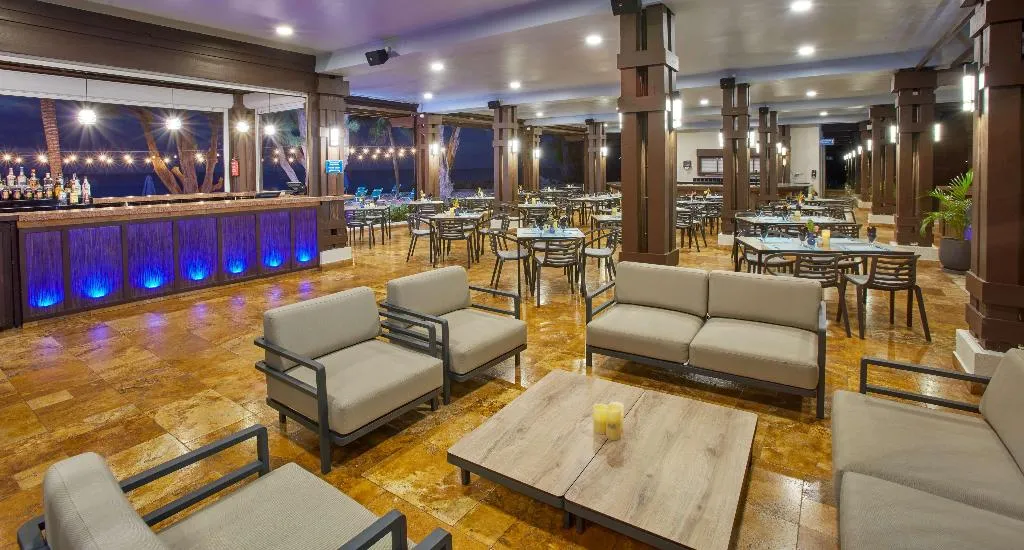 Bar, Divi Southwinds Beach Resort, Barbados