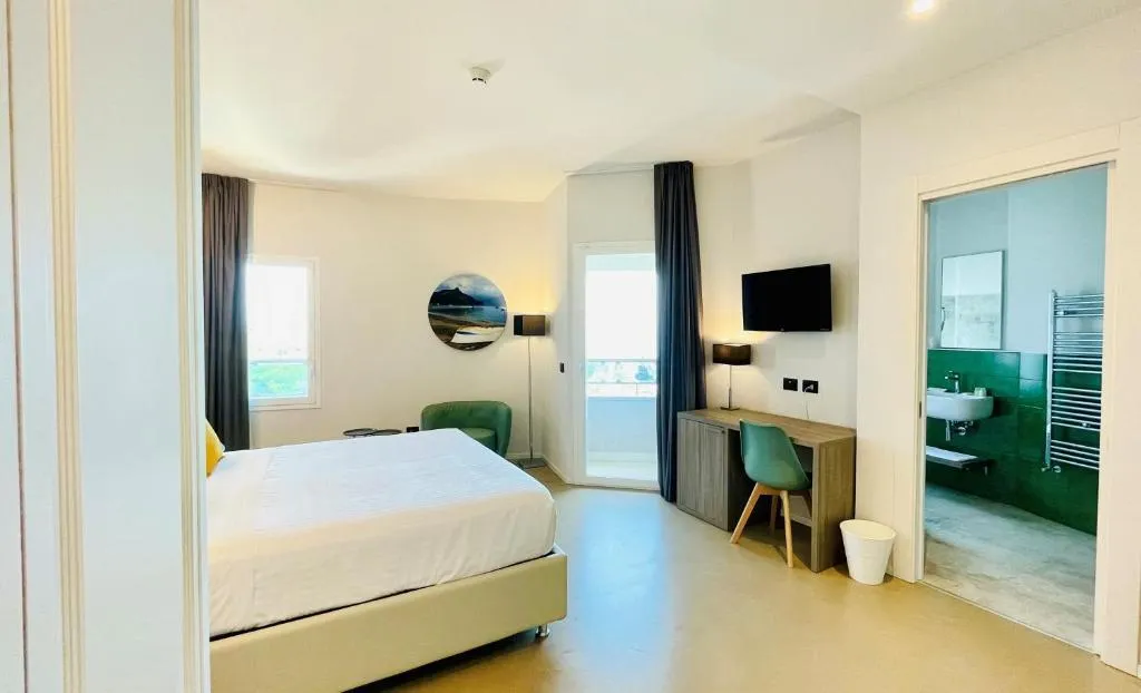 DOUBLE SUPERIOR SEA VIEW Room, Grand Hotel Faraglioni, Catania
