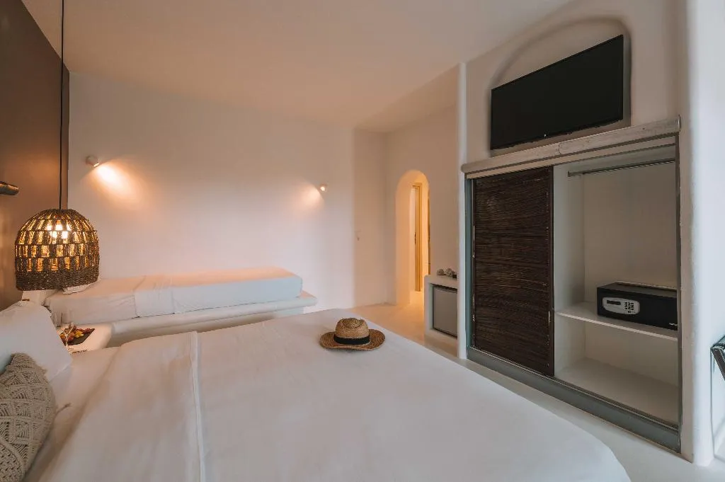 FAMILY ROOM CAPACITY 4 Room, My Mykonos Boutique by Mr and Mrs White, Mykonos