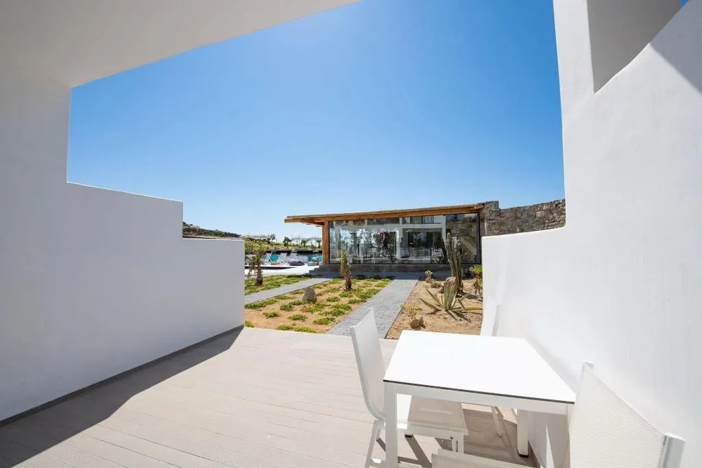 Room, Bianco A Nero, Mykonos