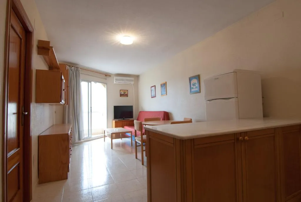 APARTMENT CAPACITY 3 ONE BEDROOM Room, Iris, Valencia