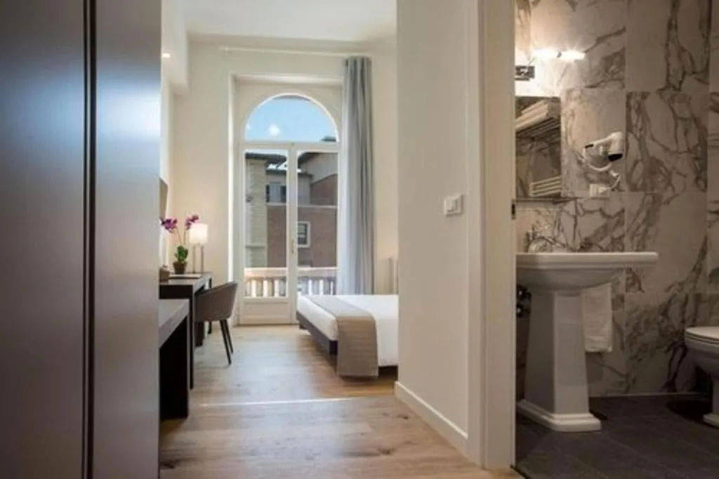 APARTMENT WITH DOUBLE BED Room, 7Florence B&B, Florence