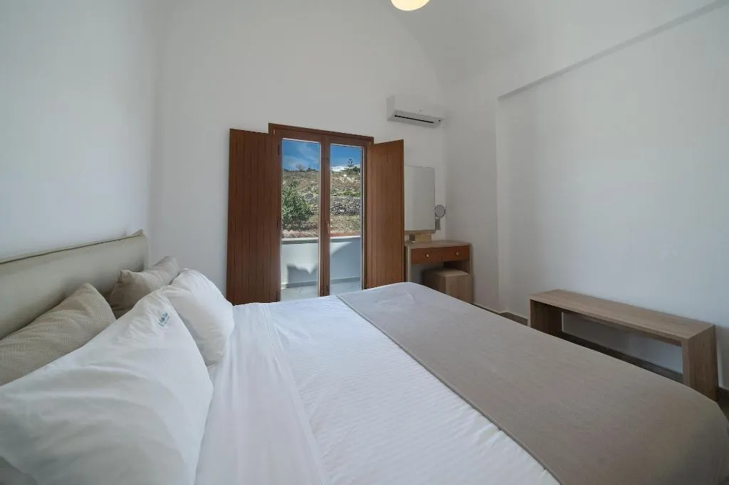 Room, Belle etoile Villas, Santorini