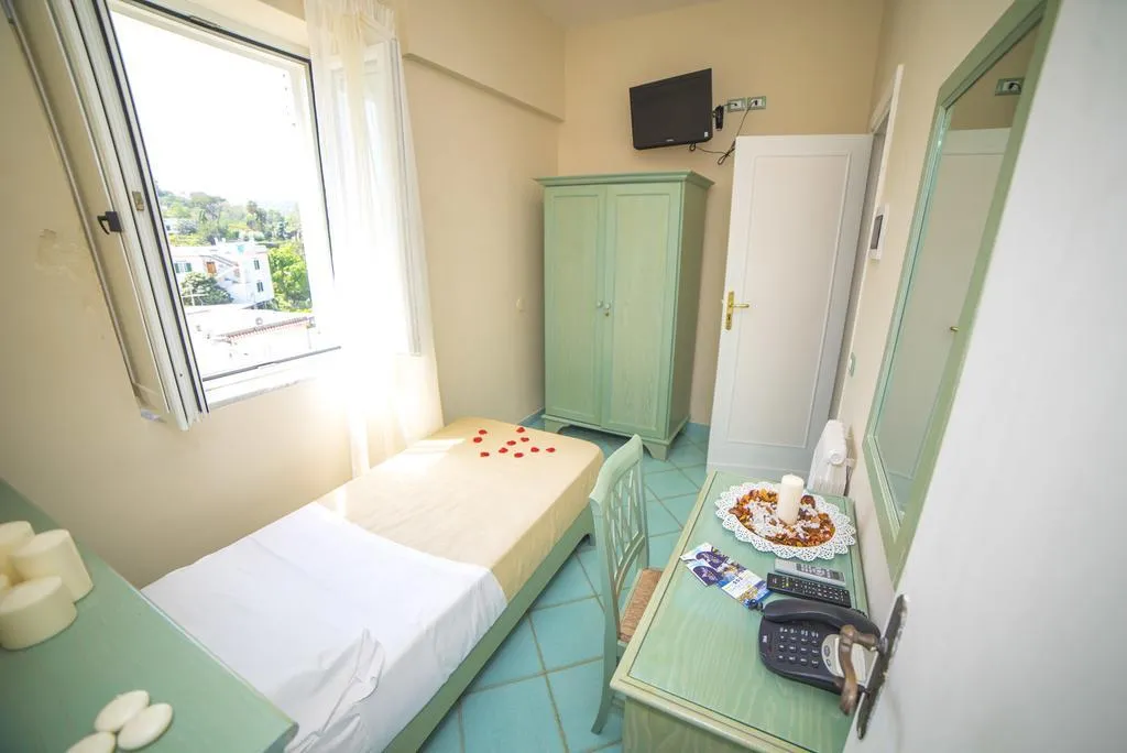 SINGLE STANDARD Room, Atlantic Palace, Naples