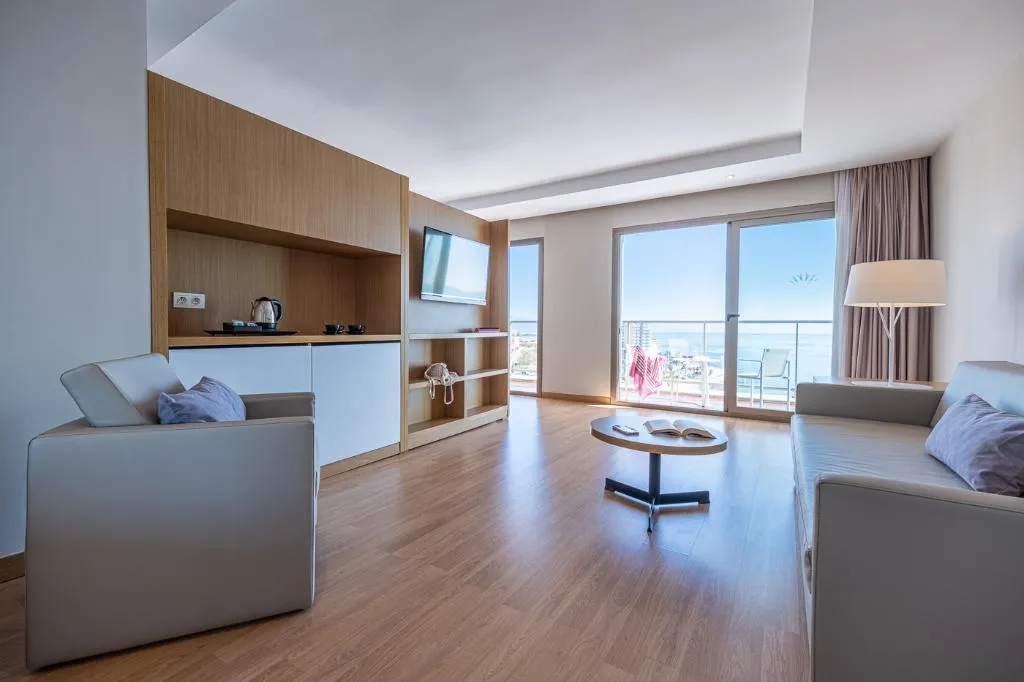 JUNIOR SUITE STANDARD Room, Estival Torrequebrada, Costa Del Sol