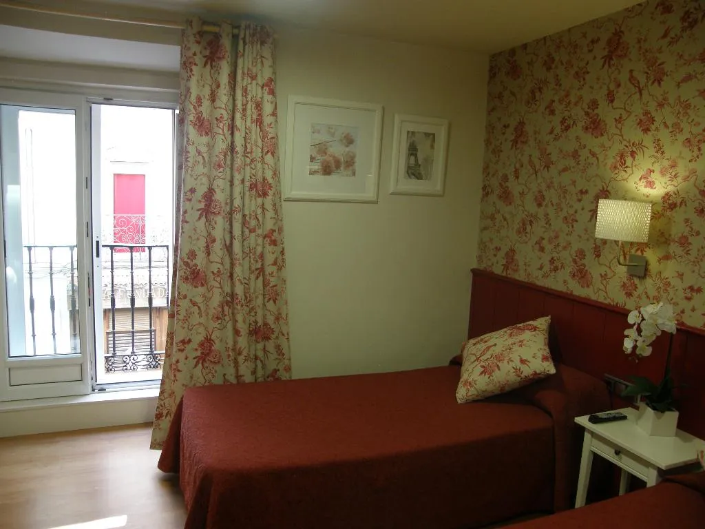 General view, Hostal Matheu, Madrid