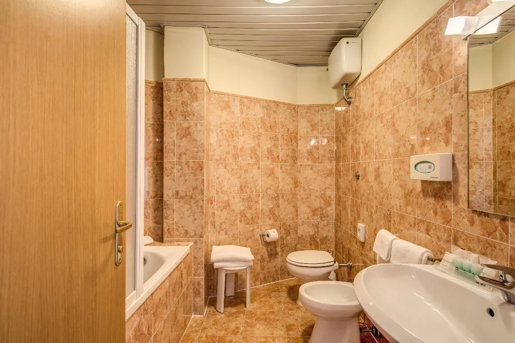 Double or Twin SUPERIOR Room, Delle Nazioni, Florence