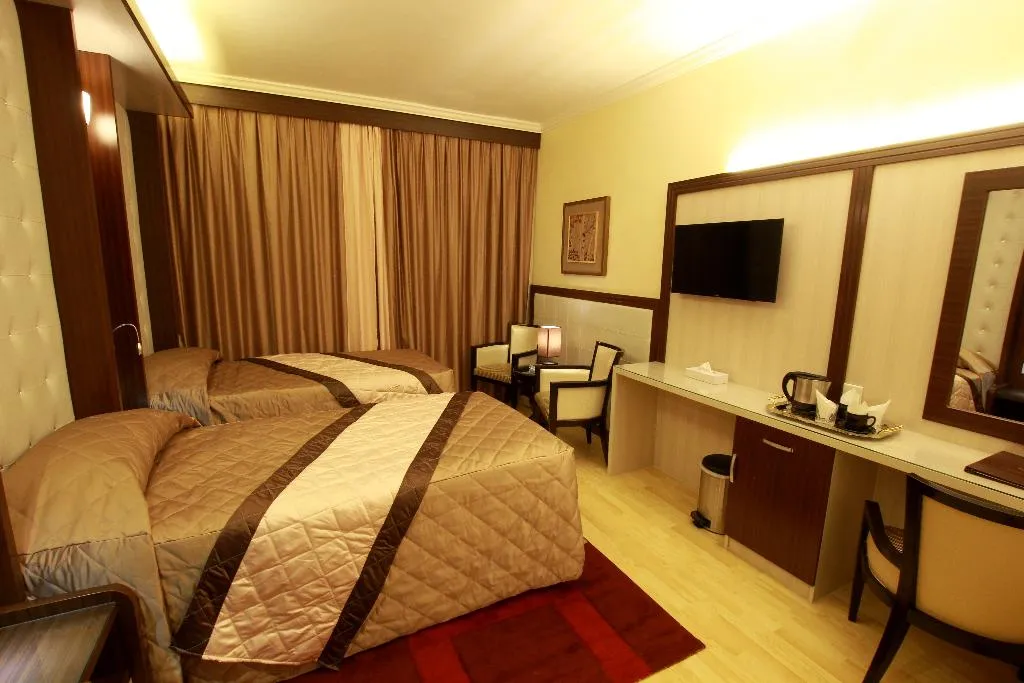 SUITE ONE BEDROOM Room, Al Khaleej Grand, Dubai