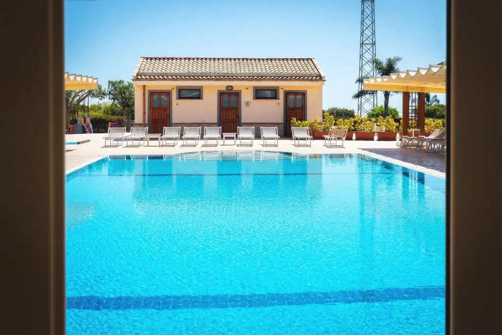 Pool, La Terra Dei Sogni Country Hotel, Catania
