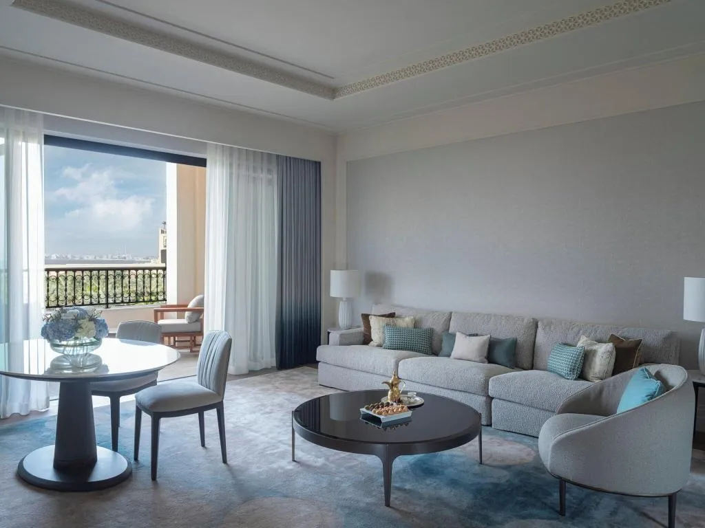 Room, Four Seasons Resort Dubai at Jumeirah Beach, Dubai
