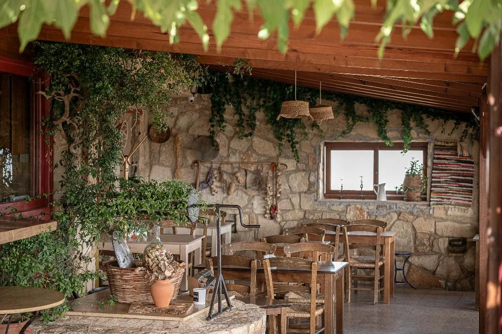 Restaurant, Earino, Crete
