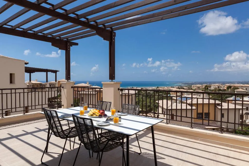 APARTMENT PREMIUM Room, Aphrodite Hills Rentals Premium Serviced Apartment, Cyprus