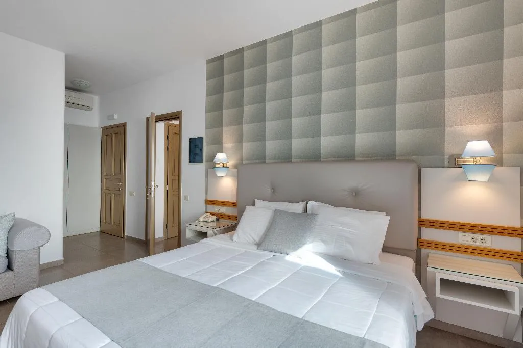 JUNIOR SUITE SEA VIEW Room, Lithos by Spyros & Flora, Mykonos