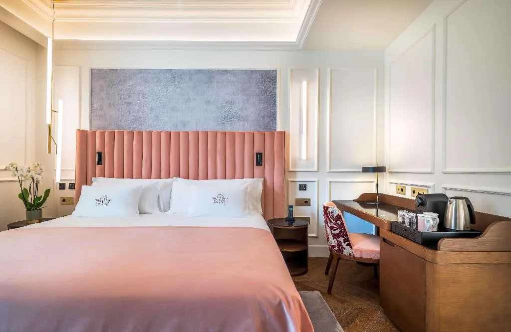 Double or Twin DELUXE Room, Palacio Gran Via, A Royal Hideaway Hotel, Andalucia