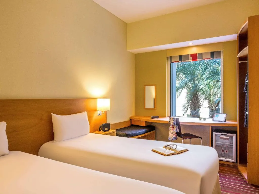 TWIN STANDARD Room, Ibis Mall  Avenue Dubai Hotel, Dubai