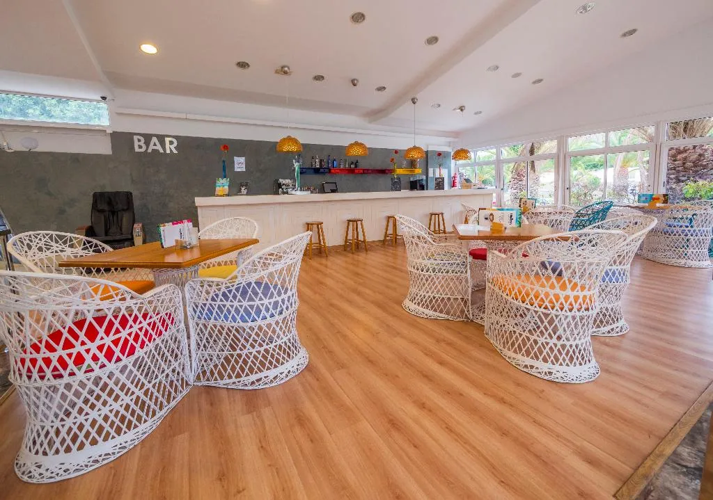 Bar, Checkin Bungalows Atlantida, Tenerife