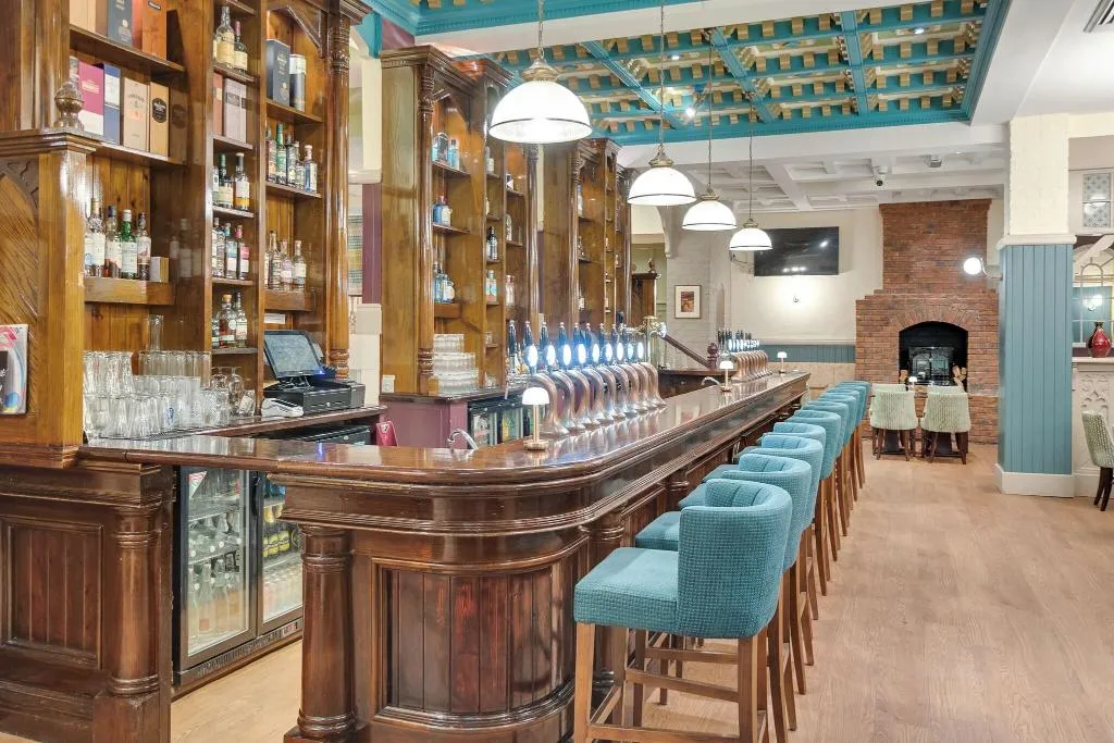 Bar, Kingsley, Cork