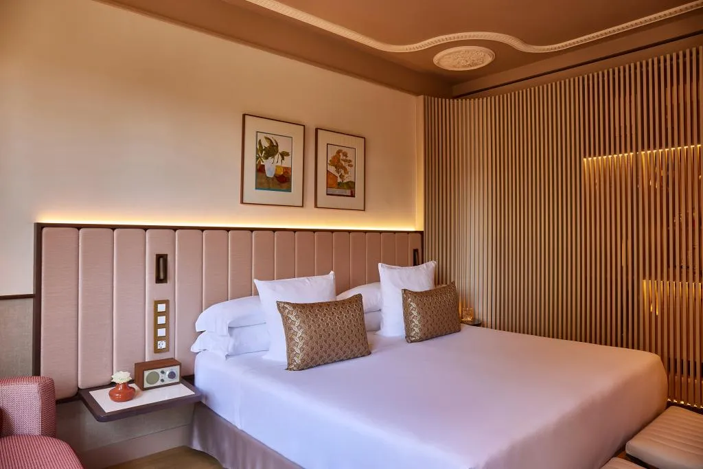 DOUBLE SINGLE USE DELUXE Room, Grand Hotel Central, Barcelona