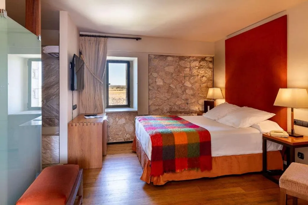 DOUBLE STANDARD Room, Parador de Alarcon, Valencia