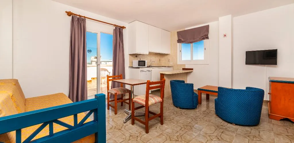 STUDIO STANDARD Room, Charlys, Majorca