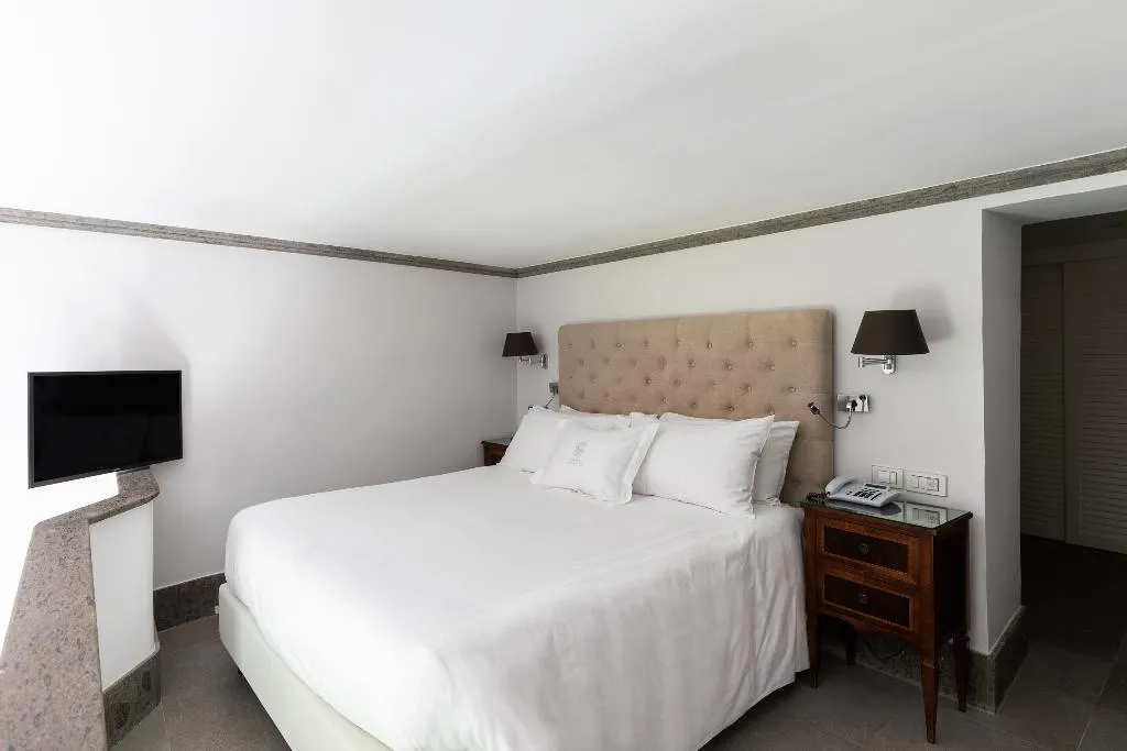 JUNIOR SUITE DUPLEX WITH VIEWS Room, Grand Hotel Cocumella, Naples