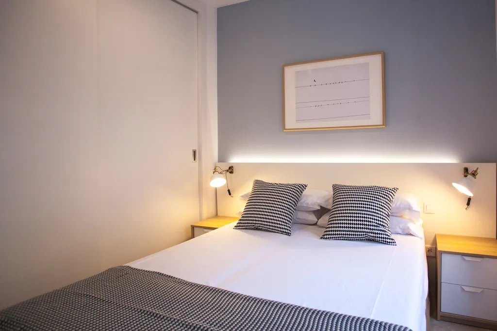 APARTMENT TWO BEDROOMS Room, Apartment in Malasaña, Madrid