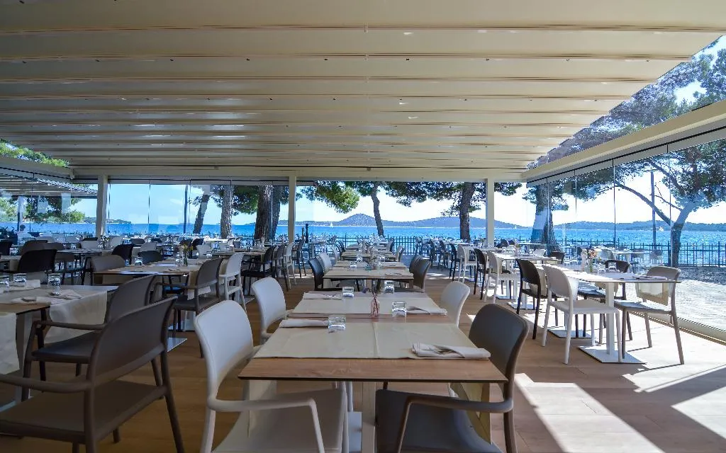 Restaurant, Villas Arausana and Antonina, Split