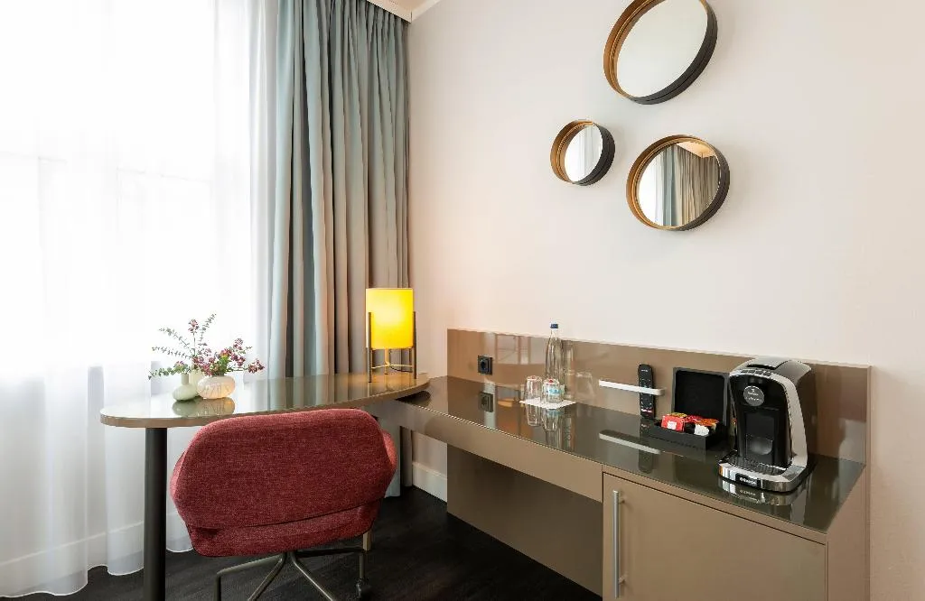 Room, Leonardo Royal Hotel Berlin Alexanderplatz, Berlin