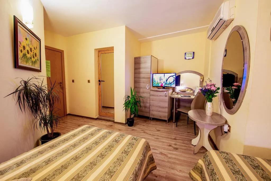 SINGLE STANDARD Room, Hotel Color Varna, Varna