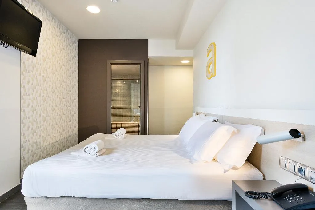 DOUBLE SINGLE USE STANDARD Room, Laumon, Barcelona