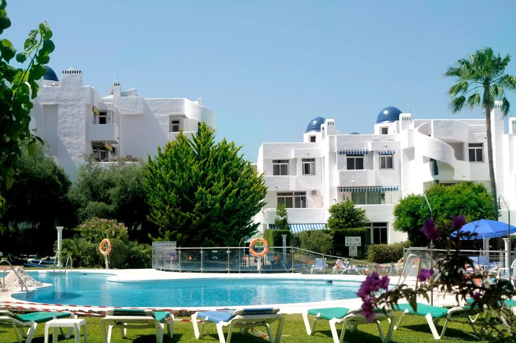 Sports and Entertainment, Ona Campanario, Costa Del Sol