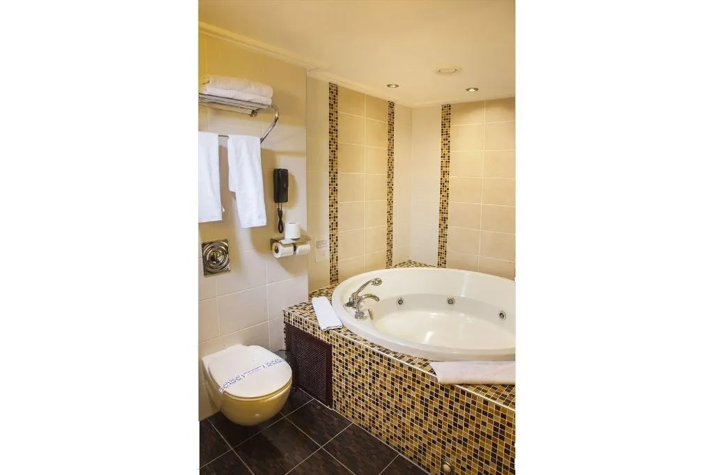 Room, Bera, Antalya