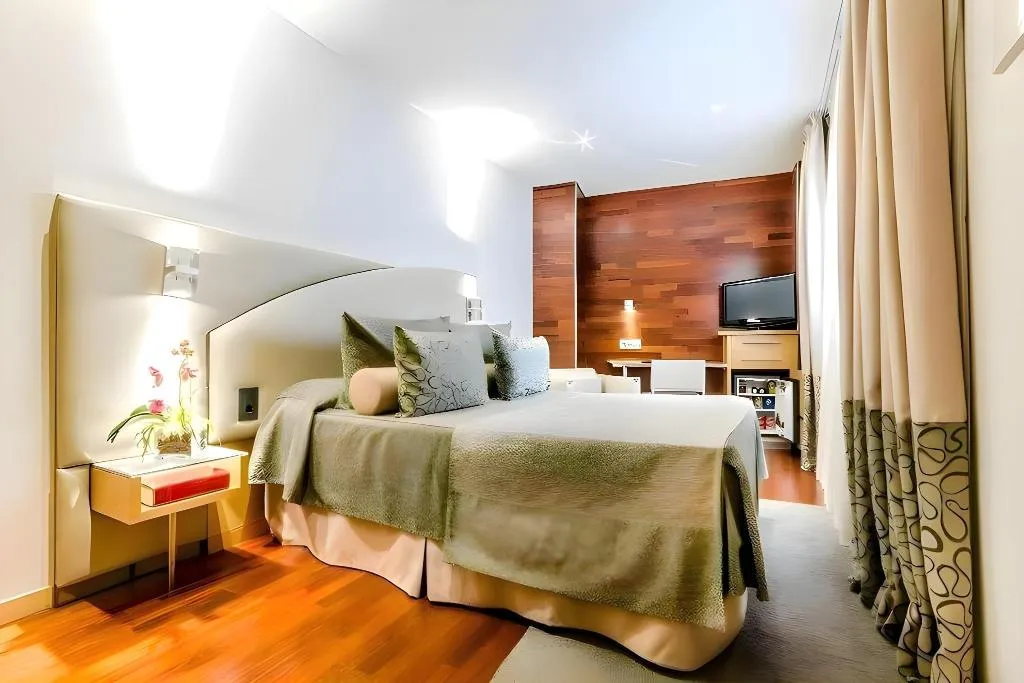 Room, Hotel Sansi Barcelona, Barcelona
