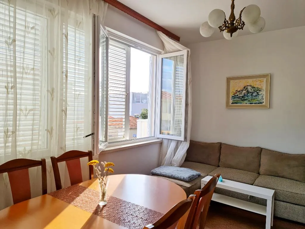 APARTMENT CAPACITY 3 Room, Apartments Damjanka, Dubrovnik
