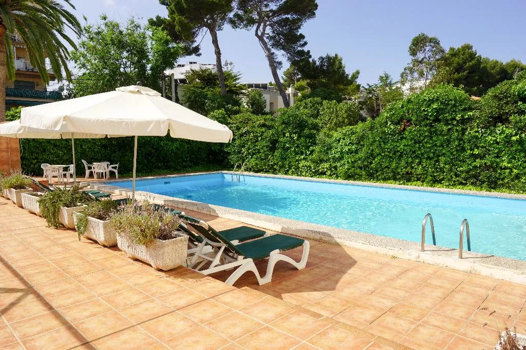 Pool, Houm Nets Adults only, Majorca