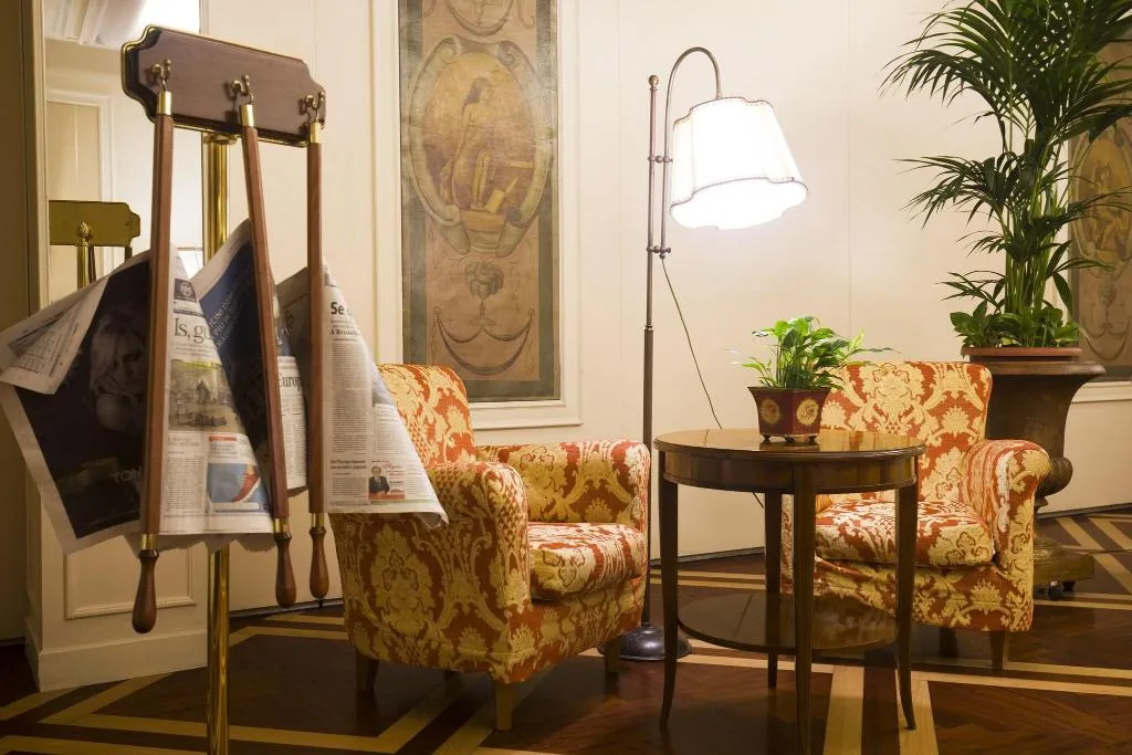 Sports and Entertainment, Palazzo Alabardieri, Naples