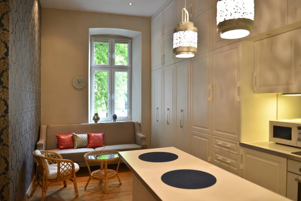 APARTMENT CAPACITY 5 TWO BEDROOMS Room, La Gioia Magic Orient Apartments, Krakow