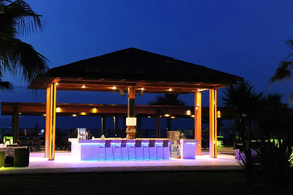 Bar, Radisson Blu Resort & SPA Cesme, Izmir