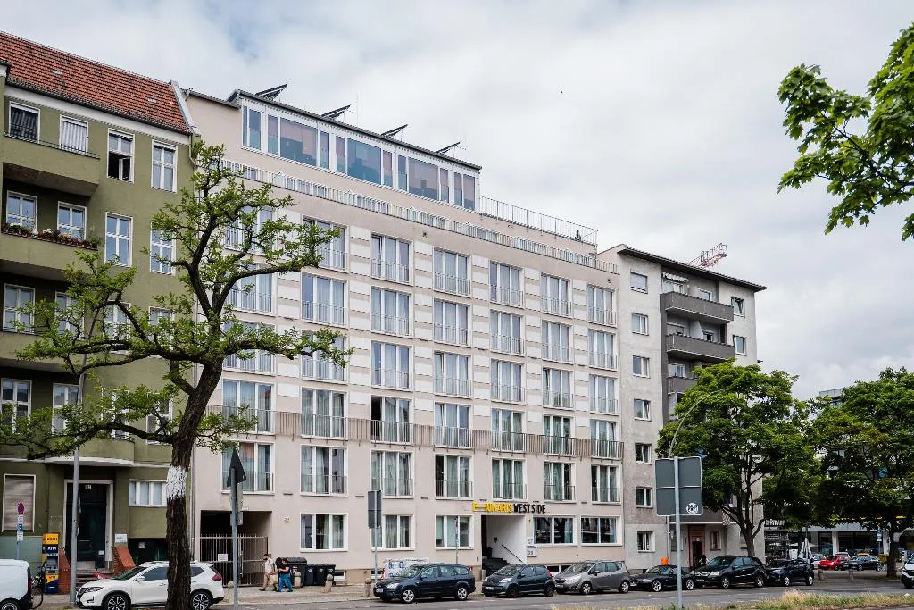 General view, Homaris West Side - Self-Check In, Berlin
