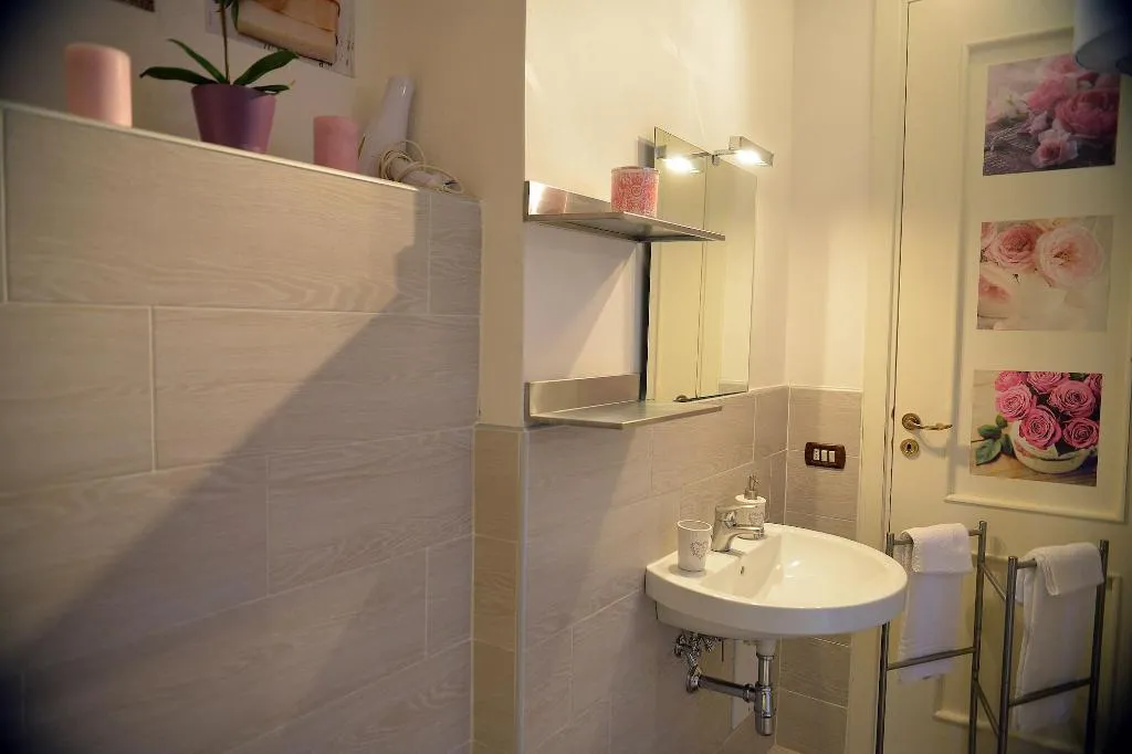 Room, B&B Cuore di Napoli, Naples