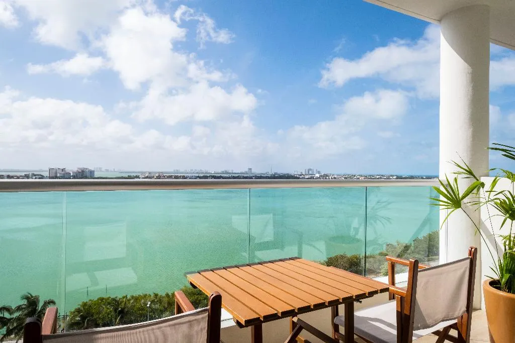SUITE KING SIZE BED Room, NYX Cancun, Cancun Area