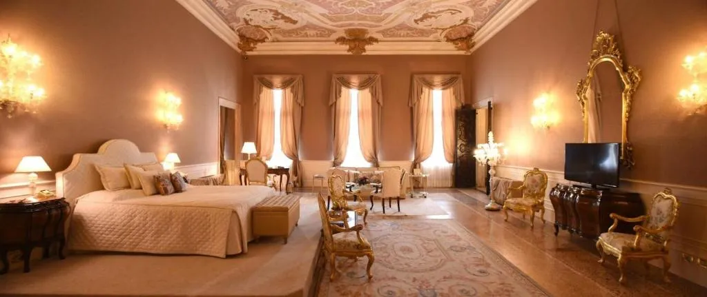 Room, Ca' Sagredo Hotel, Venice