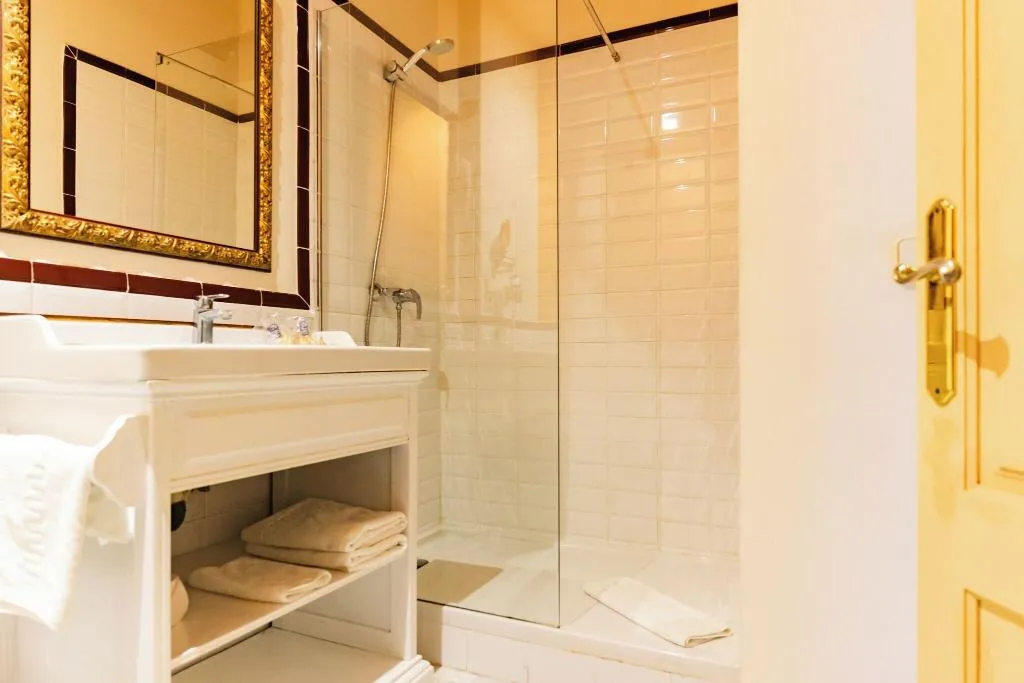 Double or Twin TWO BEDS Room, Ad Hoc Monumental, Valencia