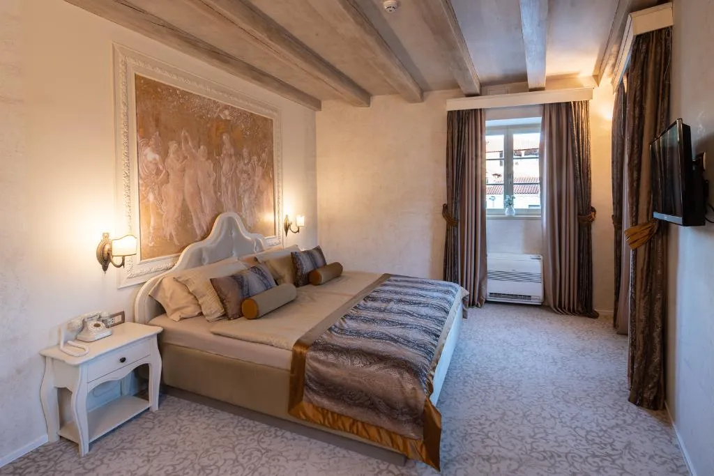 DOUBLE DELUXE Room, Heritage Hotel Life Palace, Split