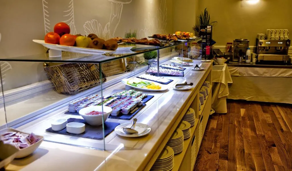 Restaurant, Parque Real, Madrid
